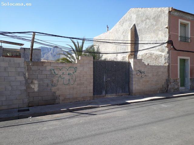 SOLAR EN GRANJA DE ROCAMORA