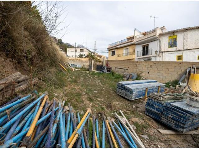SOLAR EN LANJARON