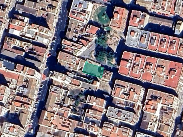 Solar en Plaza Constitución