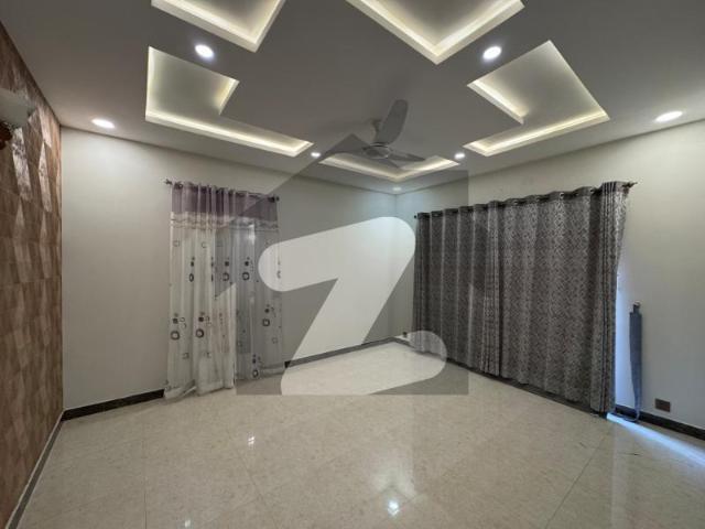 Solar Installed 10 Marla Slightly Used House For Sale | Bahria Town Phase 8 Overseas Sector 7 RWP Bahria Greens Overseas Enclave Sector 7