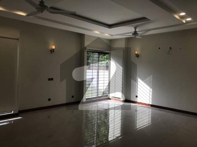 Solar Installed 20 KV With Green Meters Electricity Bill 0 Prime Location Beautiful Fully Renovated 1 Kanal House For Rent In Askari 9 Four Bedrooms Drowning Dining Tv Lounge