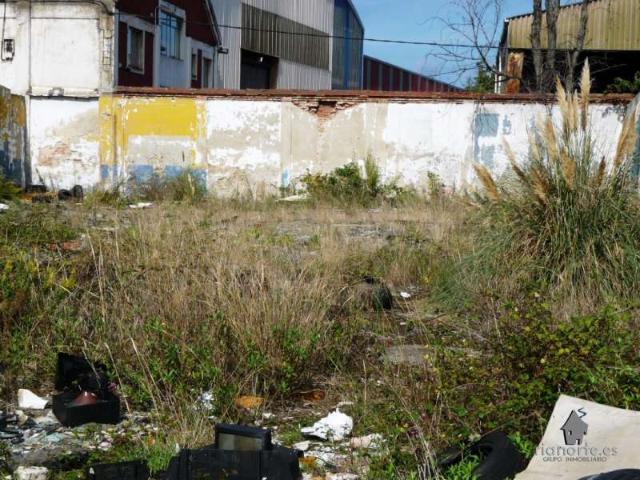 Solar para uso industrial en venta en Avilés