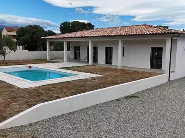 Solaro 20240 Achat / Vente maison 4 pièces t4 piscine