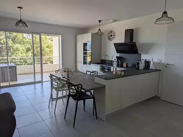 Solaro 20240 Location appartement 3 pièces t3