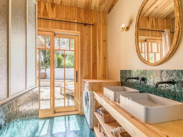 SOLARA LODGE