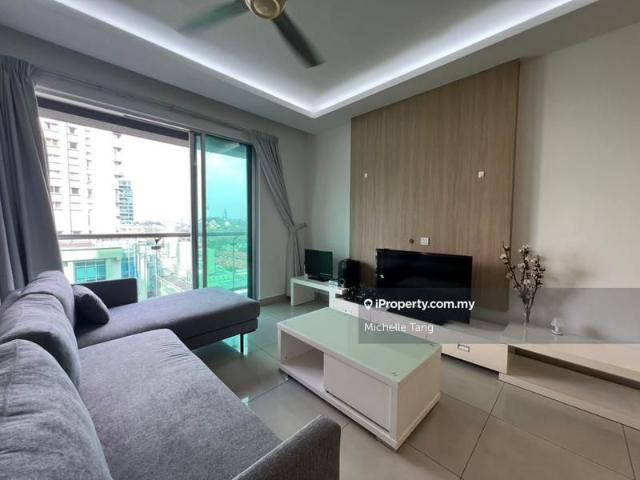 Solaris Dutamas, Batu