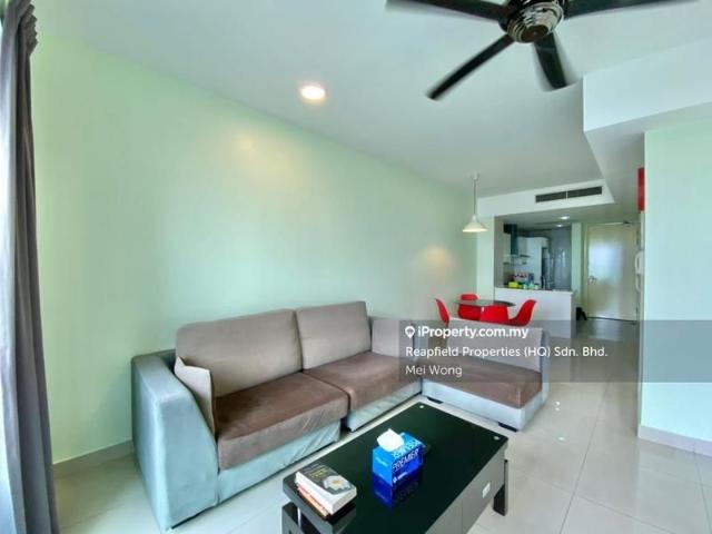 Solaris Dutamas, Batu