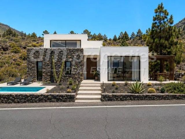 Solar/Parcela en venta en Santiago del Teide, Tenerife