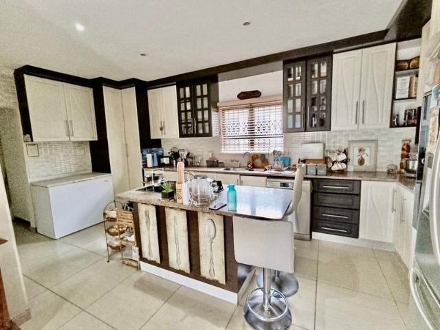 Sole & Exclusive Mandate: Spacious Home with Income Potential!