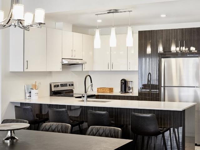 SOLEA 2 Bedroom Apartment for Rent at 3580 Boul Saint Elzéar O, Laval, QC H7P 0L7 Chomedey