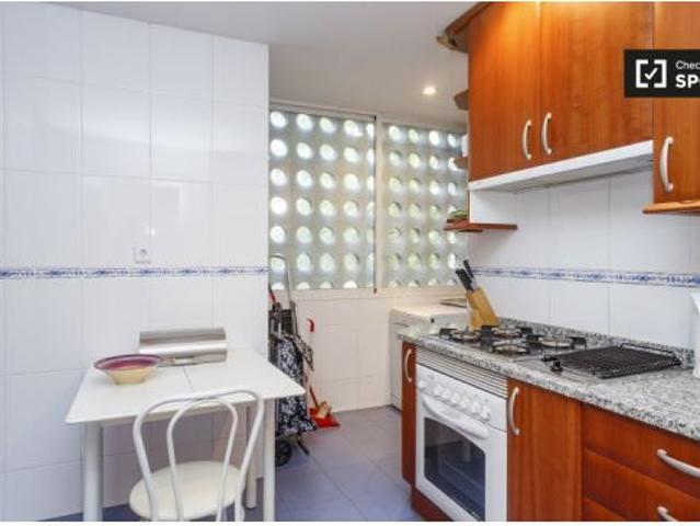 Soleado apartamento de 2 dormitorios en alquiler en Retiro