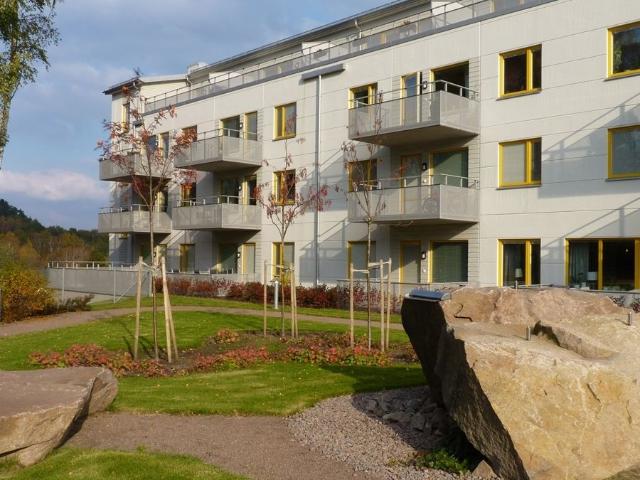 Semestertider endast akuta ärenden vecka 24 33