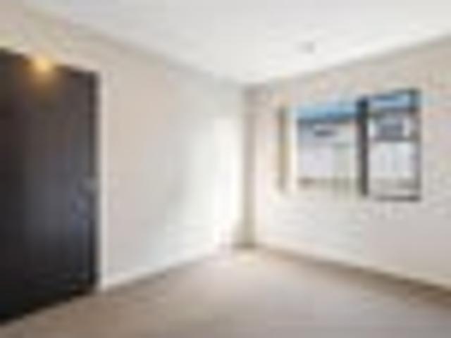 Solid Brick & Tile Family Home in Quiet Cul de Sac