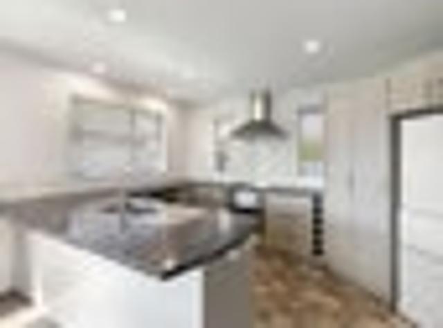 Solid brick living in the heart of Kelvin Grove