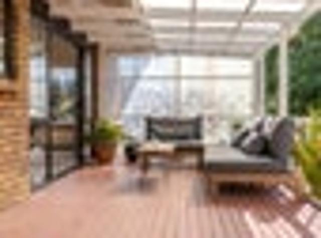 SOLID HOME WITH HEART