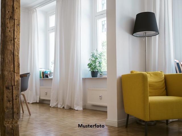 Solide 2 Zimmer Wohnung mit Balkon provisionsfrei
