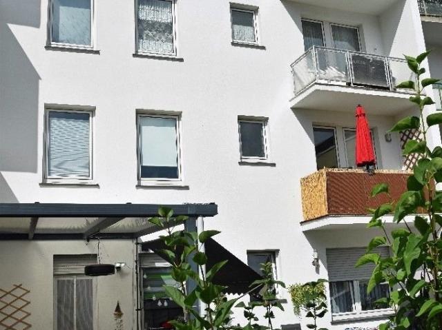 6,13 % Bruttorendite! 5 Parteienhaus zzgl. Garagen in zentraler Lage von 47798 Krefeld