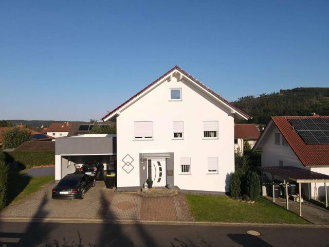 Solides Ein /Zweifamilienhaus in Idyllischer Lage! 2022 Kernsaniert!