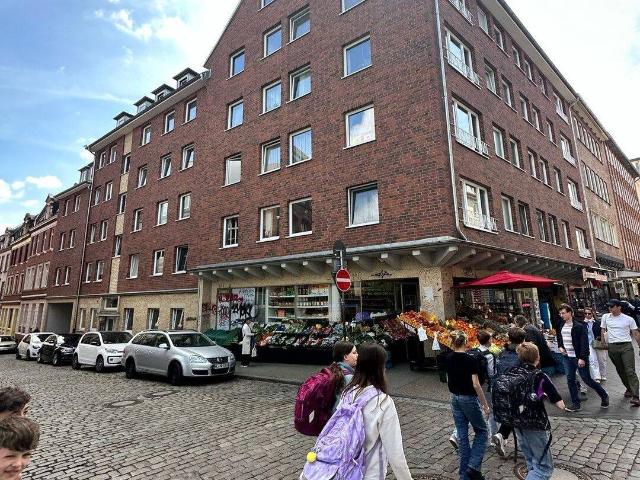 Solides und gepflegtes Mehrfamilienhaus mit guter Rendite in vermietungssicherer Lage mit langjährigen Mietern