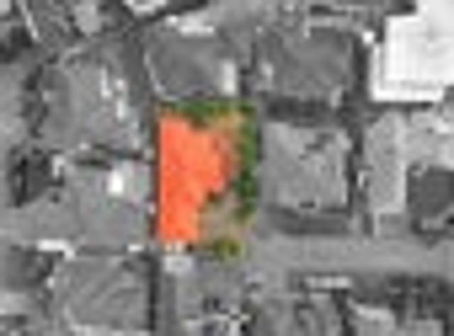 Solidly Built w. High Quality, Beach Front Living