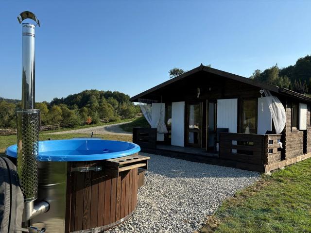 Solina: Gotowy domek 35m2 z jacuzzi, sauna i infrastruktura