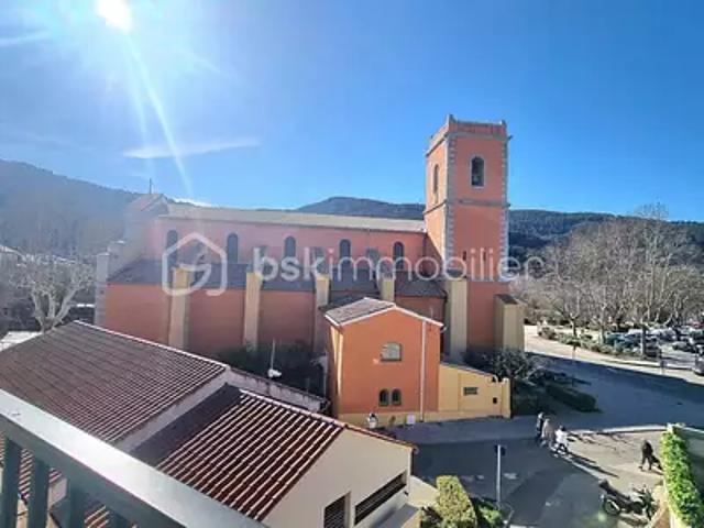 Solliès Pont 83210 Achat / Vente appartement 2 pièces t2 balcon