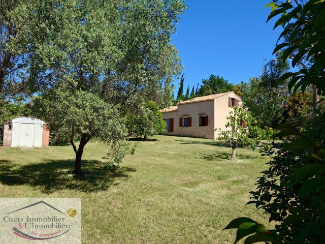 SOLLIES PONT VILLA D'ENVIRON 135M2 SUR UN GRAND TERRAIN DE 2 779 m2 PISCINABLE