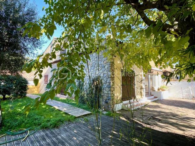Solliès Ville Vente Propriété/château 83