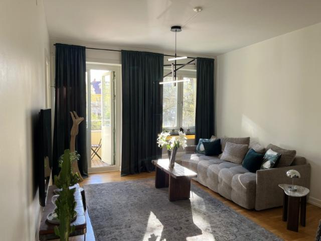 Solna 1rok 3mån 9.718kr/mån
