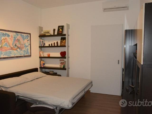 Solo donne stanza con bagno privato