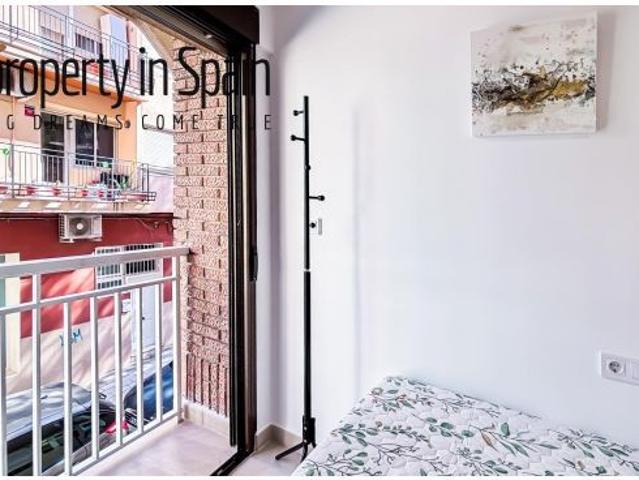 ? SOLO PARA CHICAS – HABITACIÓN EN ALQUILER EN ALICANTE
