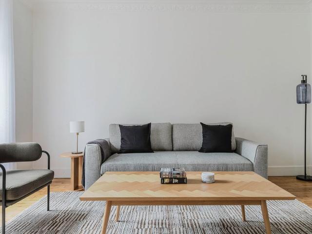 Sophisticated One Bedroom in Jardin des Plantes, Paris Amsterdam Apartments for Rent