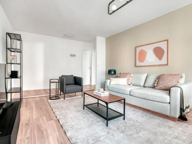 Sophisticated 2 Bedroom Furnished Apartment in Basel Iselin, Basel Amsterdam Apartments for Rent