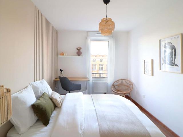 Sophisticatedbedroom of 14 m² to rent in coliving in Lille LIL02