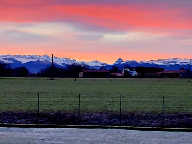 Sortie Poey de Lescar, vue Pyrénées, plain pied 100 m²