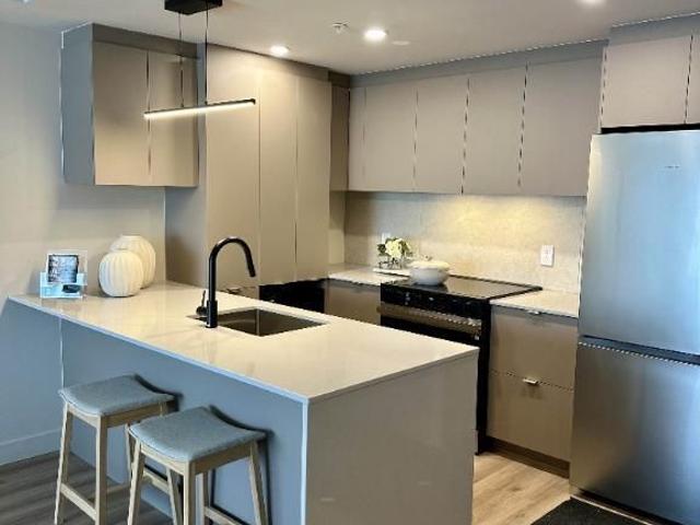 Sorella Condo neuf et raffiné à louer 55+ Laval appartement à louer