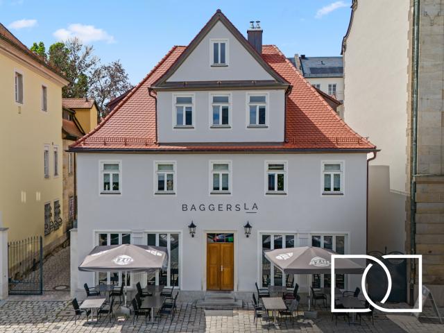 Sorgenfreie Kapitalanlage in 1A Lage! Saniertes Wohn und Geschäftshaus direkt am neuen Schloss