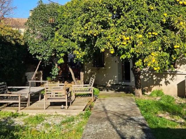 Sorgues maison rénovée avec jardin et garage secteur calme 77m² Sorgues