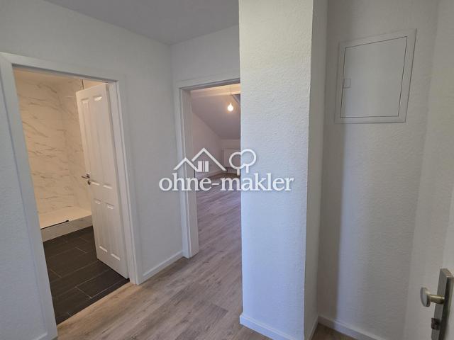 ! Sorort frei ! 2 Zi ETW im Dachgeschoss in DA Johannesviertel !