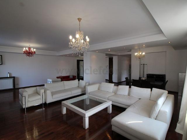 Sos. North, 4 room penthouse and terrace of 100sqm