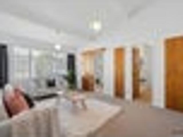 SOS. SELL Waiwhetu $319,500