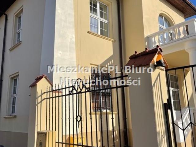 Sosnowiec, Stary Sosnowiec, 1 083 m2