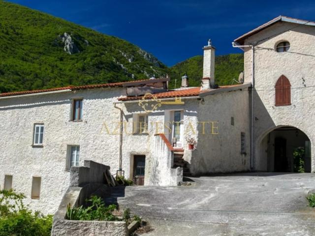 SOSPEL: PROPRIÉTÉ DE CARACTERE