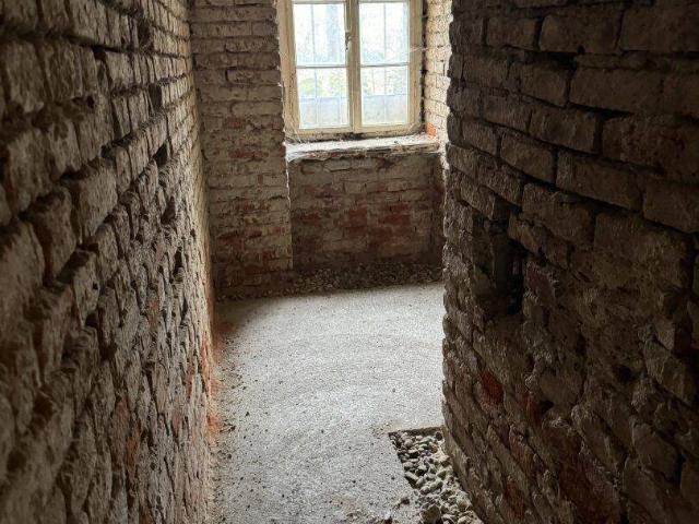| Souterrain Wohnung mit 55m² großem Garten | Nähe Stadtpark und Geidorfplatz | Rohbau