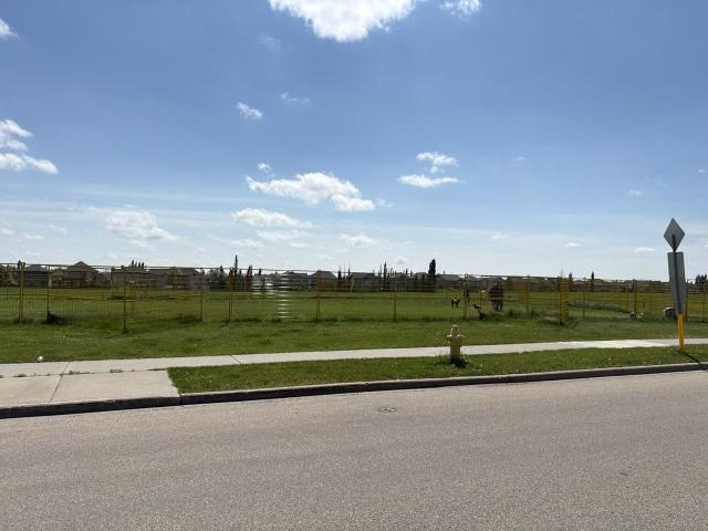 South Terwillegar Drive SW 3 Bedroom Apartment for Rent at 7145 South Terwillegar Dr Nw, Edmonton, AB T6R 0P4 Terwillegar South