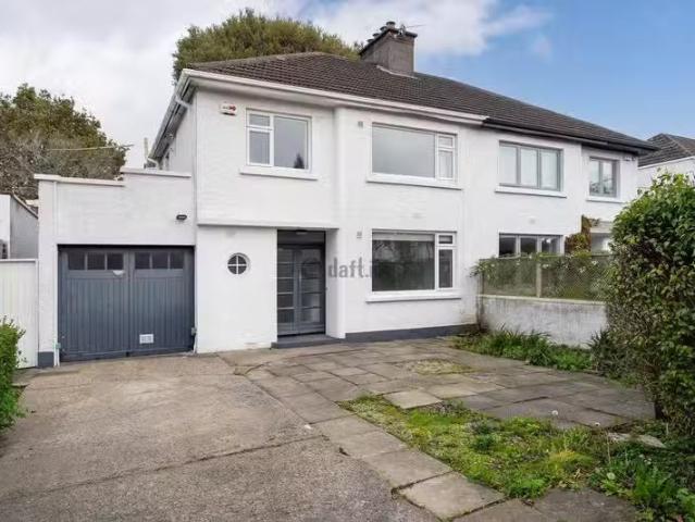South Avenue, Blackrock, Co. Dublin is for rent