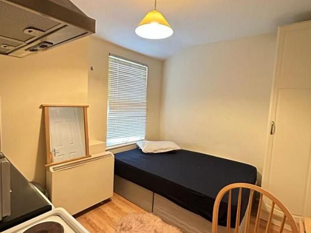 South Circular Road, Dolphin’s Barn, Dublin 8