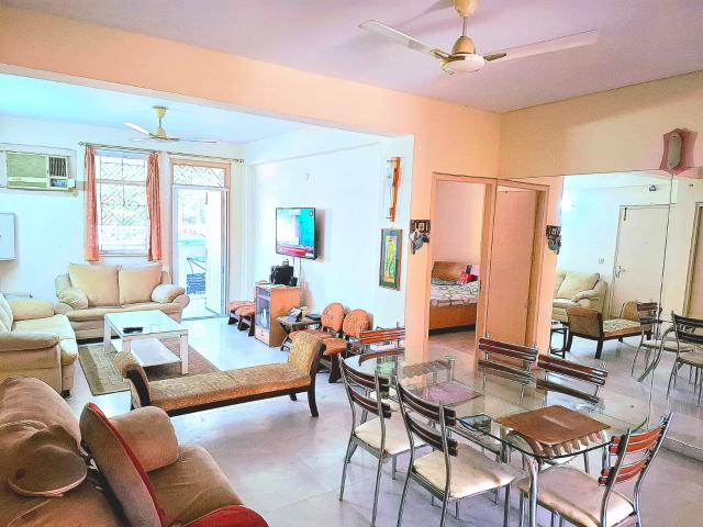 South City Arcade 3 Bedroom 1960 Sq. Ft. Builder Floor in Sector 41 Gurgaon Listing ID: #9713
