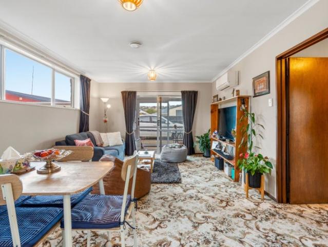 south dunedin, 2 bedrooms
