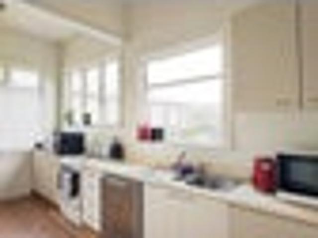 South Dunedin, 3 bedrooms, $540 pw